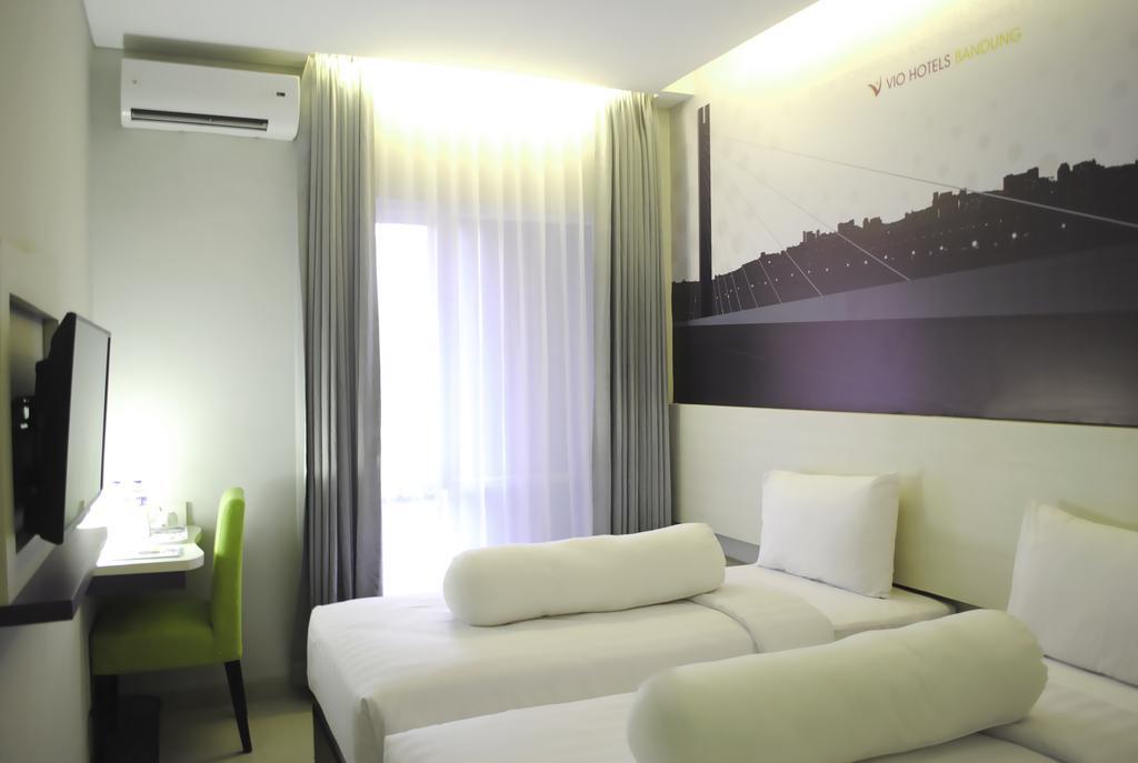 Vio Hotel Veteran Bandung Værelse billede