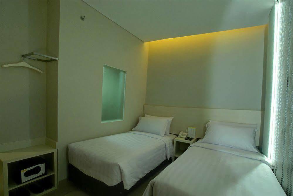 Vio Hotel Veteran Bandung Eksteriør billede